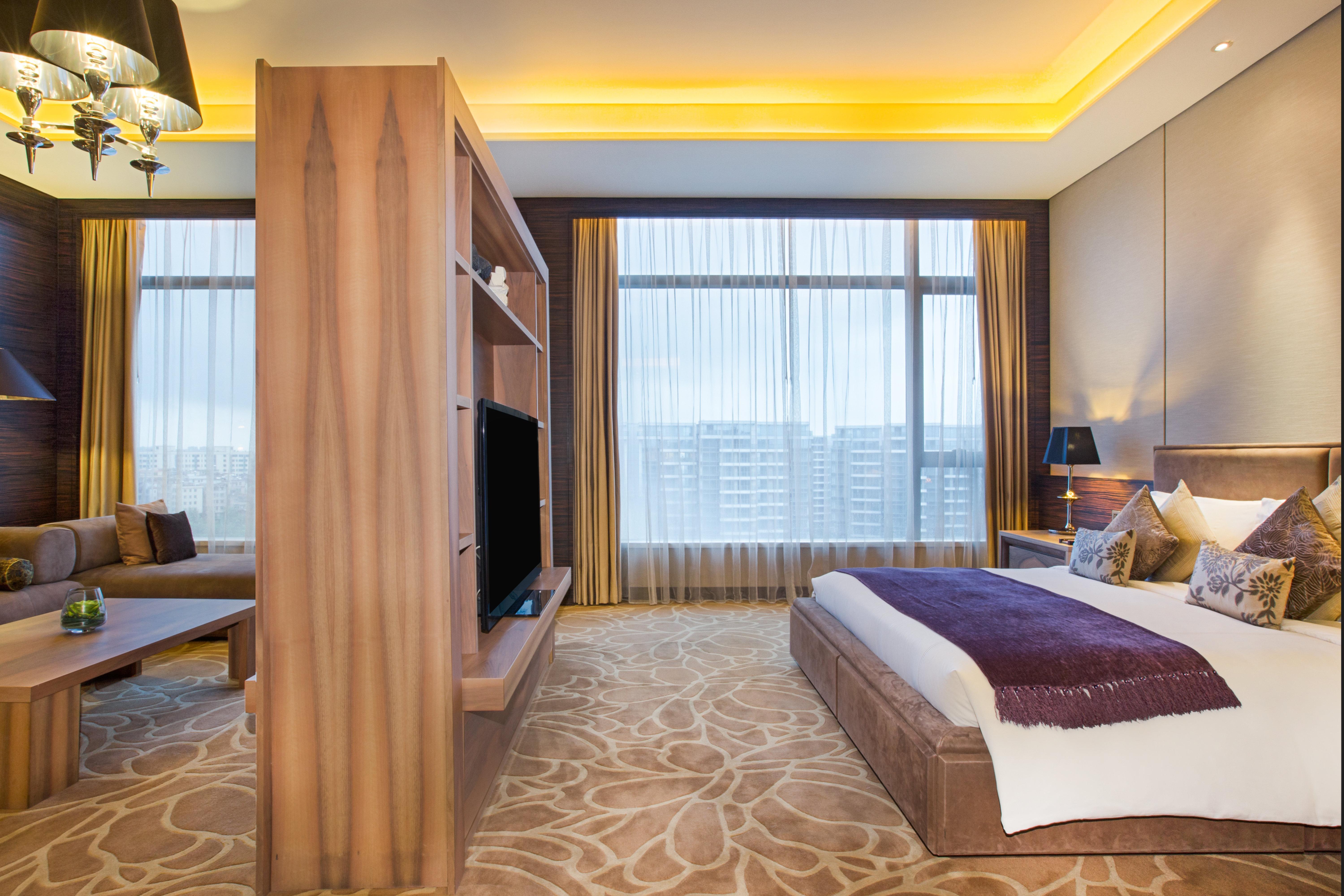 Crowne Plaza Guangzhou Huadu, An Ihg Hotel - Free Shuttle Bus To Baiyun Airport Гуанчжоу Экстерьер фото